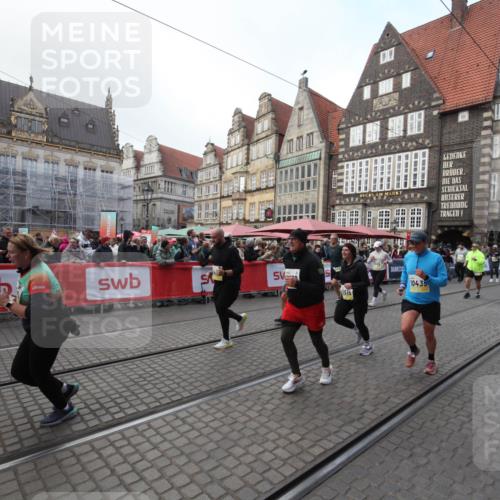 05.10.2025 - 20. swb-Marathon Bremen Yannick Fuchs http://msf.ph/oto/9308991 05.10.2025 11:10:04 Ziel 9288, 9561, 9760, 10435, 10515, 10659, 10885, 11405, 11634, 11748 meine-sportfotos.de
