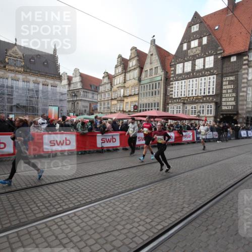 05.10.2025 - 20. swb-Marathon Bremen Yannick Fuchs http://msf.ph/oto/9309027 05.10.2025 11:10:24 Ziel 8533, 9734, 10189, 10280, 11333 meine-sportfotos.de