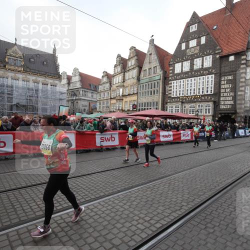 05.10.2025 - 20. swb-Marathon Bremen Yannick Fuchs http://msf.ph/oto/9309133 05.10.2025 11:11:46 Ziel 9680, 9999, 10058, 10235, 10236, 11172 meine-sportfotos.de