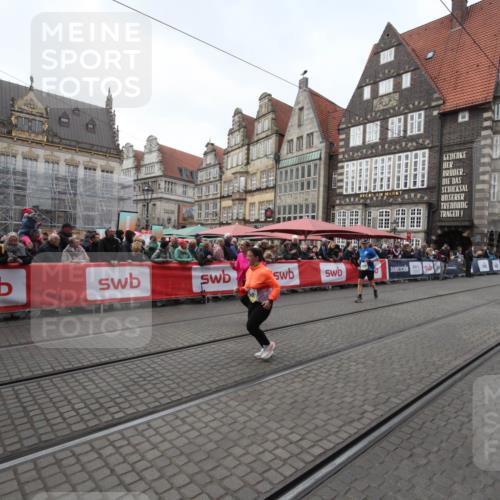 05.10.2025 - 20. swb-Marathon Bremen Yannick Fuchs http://msf.ph/oto/9309252 05.10.2025 11:14:13 Ziel 9380, 10491, 11036 meine-sportfotos.de