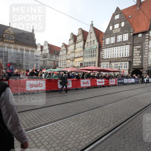 05.10.2025 - 20. swb-Marathon Bremen Yannick Fuchs http://msf.ph/oto/9309331 05.10.2025 11:15:19 Ziel 11293 meine-sportfotos.de