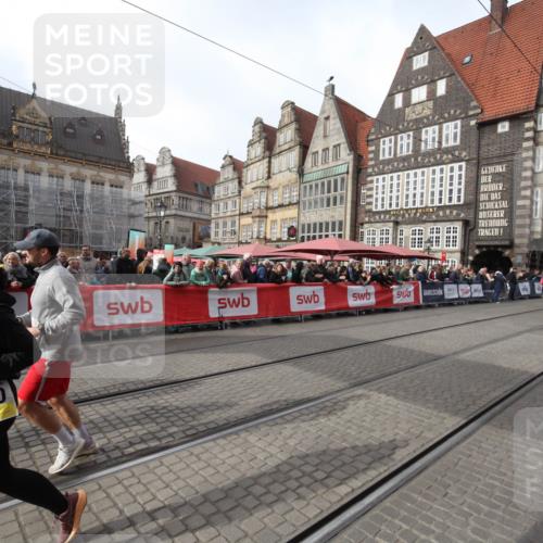 05.10.2025 - 20. swb-Marathon Bremen Yannick Fuchs http://msf.ph/oto/9309518 05.10.2025 11:16:14 Ziel 7109, 9640, 9679, 10220, 10340, 10564, 10635, 11331, 11378 meine-sportfotos.de