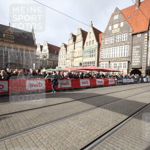05.10.2025 - 20. swb-Marathon Bremen Yannick Fuchs http://msf.ph/oto/9309708 05.10.2025 11:17:07 Ziel  meine-sportfotos.de