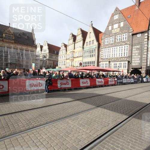 05.10.2025 - 20. swb-Marathon Bremen Yannick Fuchs http://msf.ph/oto/9309713 05.10.2025 11:17:07 Ziel  meine-sportfotos.de