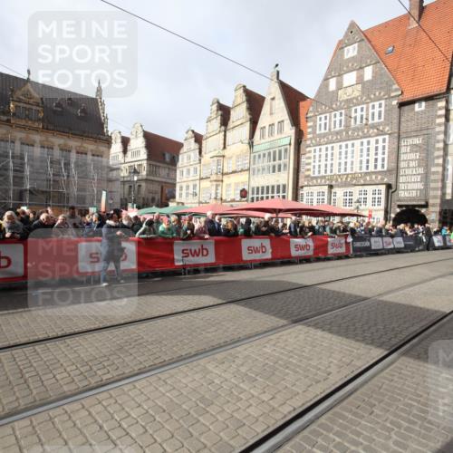 05.10.2025 - 20. swb-Marathon Bremen Yannick Fuchs http://msf.ph/oto/9309731 05.10.2025 11:17:09 Ziel 10759 meine-sportfotos.de