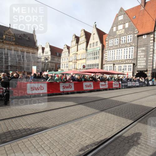 05.10.2025 - 20. swb-Marathon Bremen Yannick Fuchs http://msf.ph/oto/9309795 05.10.2025 11:17:17 Ziel  meine-sportfotos.de