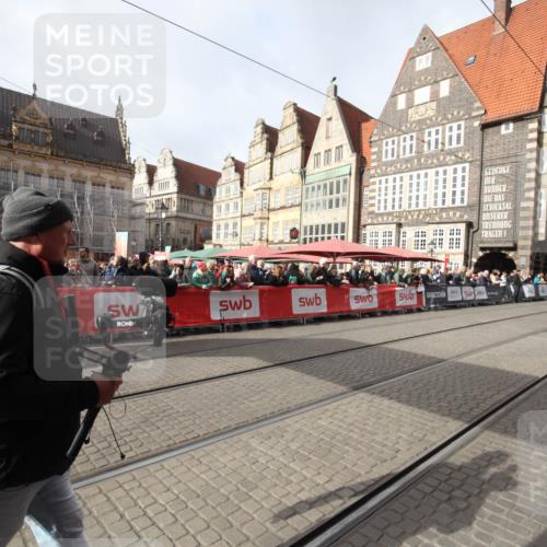 05.10.2025 - 20. swb-Marathon Bremen Yannick Fuchs http://msf.ph/oto/9309797 05.10.2025 11:17:17 Ziel  meine-sportfotos.de