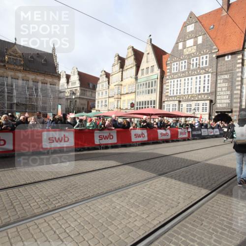 05.10.2025 - 20. swb-Marathon Bremen Yannick Fuchs http://msf.ph/oto/9309821 05.10.2025 11:17:21 Ziel 11008 meine-sportfotos.de