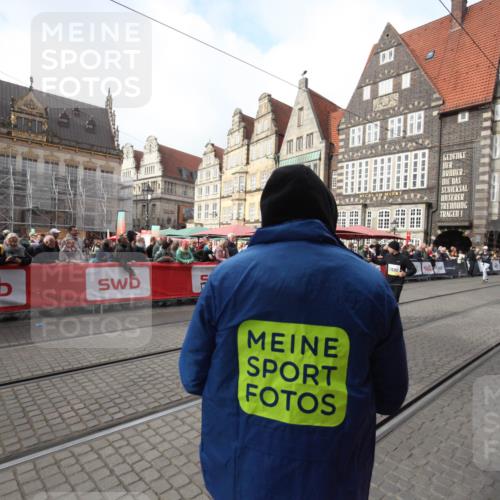 05.10.2025 - 20. swb-Marathon Bremen Yannick Fuchs http://msf.ph/oto/9310401 05.10.2025 11:18:37 Ziel 10076, 10472, 11690 meine-sportfotos.de