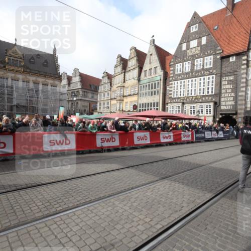 05.10.2025 - 20. swb-Marathon Bremen Yannick Fuchs http://msf.ph/oto/9310441 05.10.2025 11:18:44 Ziel 11480 meine-sportfotos.de