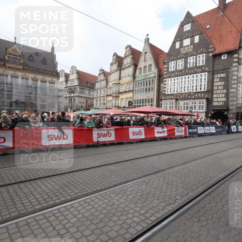 05.10.2025 - 20. swb-Marathon Bremen Yannick Fuchs http://msf.ph/oto/9310601 05.10.2025 11:19:22 Ziel 10488 meine-sportfotos.de