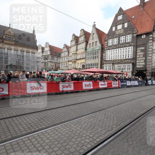 05.10.2025 - 20. swb-Marathon Bremen Yannick Fuchs http://msf.ph/oto/9310607 05.10.2025 11:19:23 Ziel 10488 meine-sportfotos.de