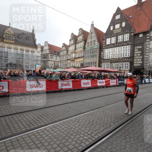 05.10.2025 - 20. swb-Marathon Bremen Yannick Fuchs http://msf.ph/oto/9310646 05.10.2025 11:22:50 Ziel  meine-sportfotos.de