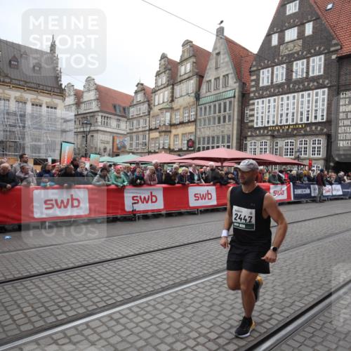 05.10.2025 - 20. swb-Marathon Bremen Yannick Fuchs http://msf.ph/oto/9310715 05.10.2025 11:23:54 Ziel  meine-sportfotos.de