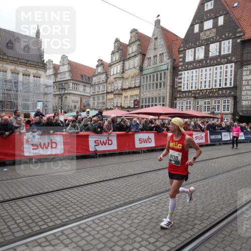 05.10.2025 - 20. swb-Marathon Bremen Yannick Fuchs http://msf.ph/oto/9310997 05.10.2025 11:25:42 Ziel  meine-sportfotos.de