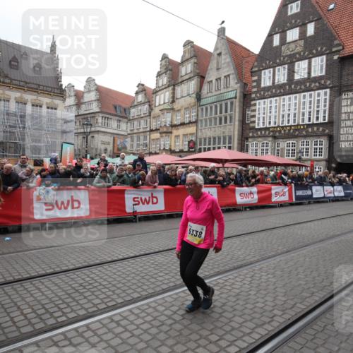 05.10.2025 - 20. swb-Marathon Bremen Yannick Fuchs http://msf.ph/oto/9311018 05.10.2025 11:25:47 Ziel 9338 meine-sportfotos.de