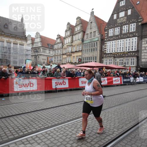 05.10.2025 - 20. swb-Marathon Bremen Yannick Fuchs http://msf.ph/oto/9311122 05.10.2025 11:26:18 Ziel 10373 meine-sportfotos.de