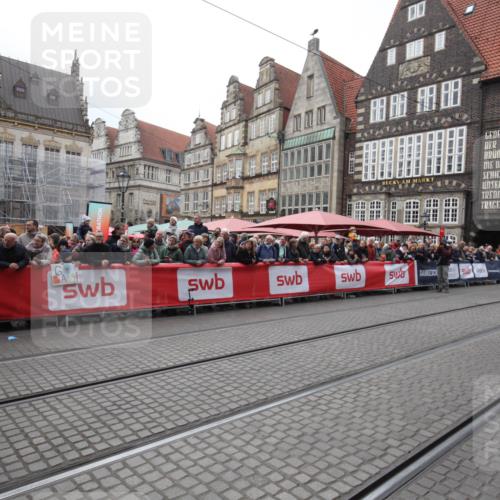 05.10.2025 - 20. swb-Marathon Bremen Yannick Fuchs http://msf.ph/oto/9311206 05.10.2025 11:26:41 Ziel  meine-sportfotos.de