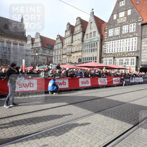 05.10.2025 - 20. swb-Marathon Bremen Yannick Fuchs http://msf.ph/oto/9311513 05.10.2025 11:28:52 Ziel  meine-sportfotos.de
