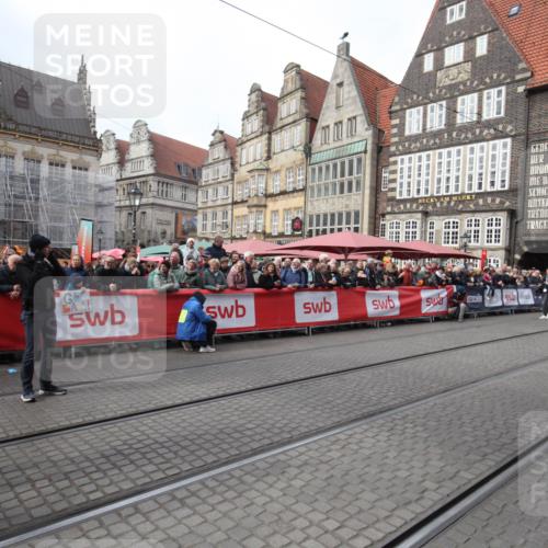 05.10.2025 - 20. swb-Marathon Bremen Yannick Fuchs http://msf.ph/oto/9311530 05.10.2025 11:28:54 Ziel 10579 meine-sportfotos.de