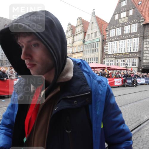 05.10.2025 - 20. swb-Marathon Bremen Yannick Fuchs http://msf.ph/oto/9311756 05.10.2025 11:29:29 Ziel  meine-sportfotos.de