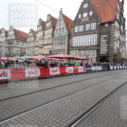05.10.2025 - 20. swb-Marathon Bremen Yannick Fuchs http://msf.ph/oto/9311776 05.10.2025 11:56:48 Ziel  meine-sportfotos.de