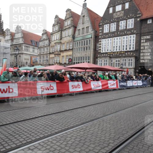 05.10.2025 - 20. swb-Marathon Bremen Yannick Fuchs http://msf.ph/oto/9311808 05.10.2025 12:16:59 Ziel  meine-sportfotos.de