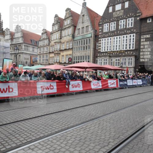 05.10.2025 - 20. swb-Marathon Bremen Yannick Fuchs http://msf.ph/oto/9311849 05.10.2025 12:31:57 Ziel  meine-sportfotos.de