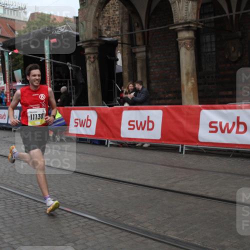 05.10.2025 - 20. swb-Marathon Bremen Yannick Fuchs http://msf.ph/oto/9316387 05.10.2025 10:33:49 Ziel 9320, 11130 meine-sportfotos.de