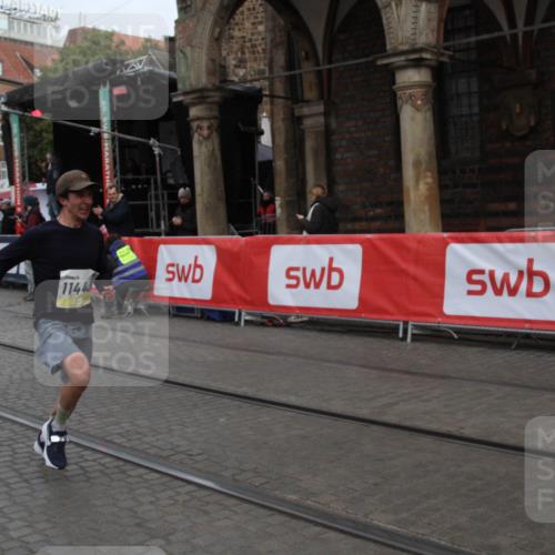 05.10.2025 - 20. swb-Marathon Bremen Yannick Fuchs http://msf.ph/oto/9316394 05.10.2025 10:35:18 Ziel 11443 meine-sportfotos.de