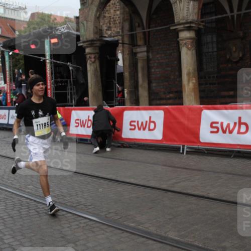05.10.2025 - 20. swb-Marathon Bremen Yannick Fuchs http://msf.ph/oto/9316406 05.10.2025 10:36:31 Ziel 11185, 11687 meine-sportfotos.de