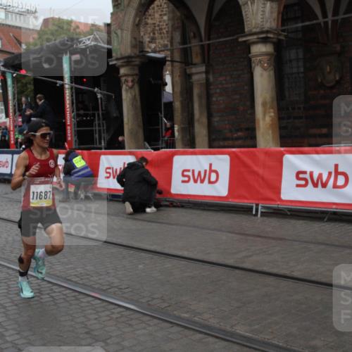 05.10.2025 - 20. swb-Marathon Bremen Yannick Fuchs http://msf.ph/oto/9316407 05.10.2025 10:36:35 Ziel 11687 meine-sportfotos.de