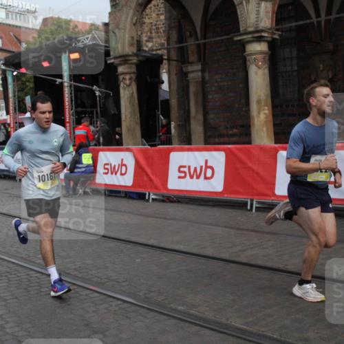 05.10.2025 - 20. swb-Marathon Bremen Yannick Fuchs http://msf.ph/oto/9316461 05.10.2025 10:40:51 Ziel 10161, 10229 meine-sportfotos.de