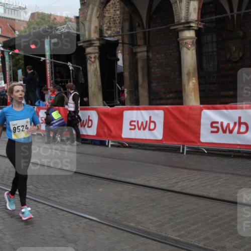 05.10.2025 - 20. swb-Marathon Bremen Yannick Fuchs http://msf.ph/oto/9316499 05.10.2025 10:42:54 Ziel 9524, 11640 meine-sportfotos.de