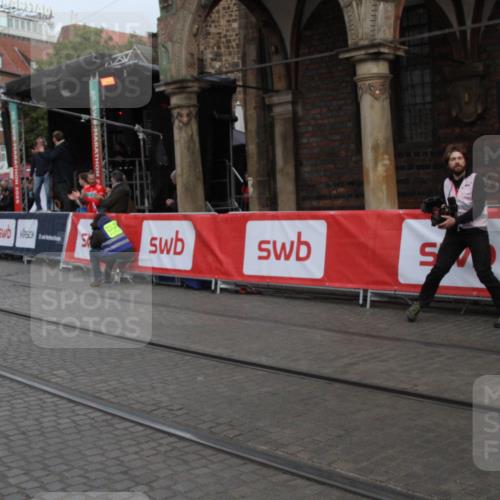 05.10.2025 - 20. swb-Marathon Bremen Yannick Fuchs http://msf.ph/oto/9316522 05.10.2025 10:44:07 Ziel 9614, 10351, 10652, 10780, 11316, 11503 meine-sportfotos.de