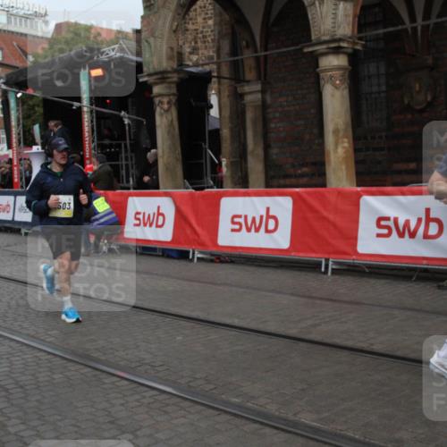 05.10.2025 - 20. swb-Marathon Bremen Yannick Fuchs http://msf.ph/oto/9316524 05.10.2025 10:44:09 Ziel 9614, 9919, 10351, 10652, 10780, 11316, 11503 meine-sportfotos.de