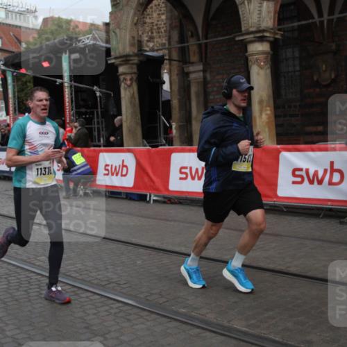 05.10.2025 - 20. swb-Marathon Bremen Yannick Fuchs http://msf.ph/oto/9316526 05.10.2025 10:44:10 Ziel 9614, 9919, 10351, 10649, 10652, 10780, 11316, 11503 meine-sportfotos.de