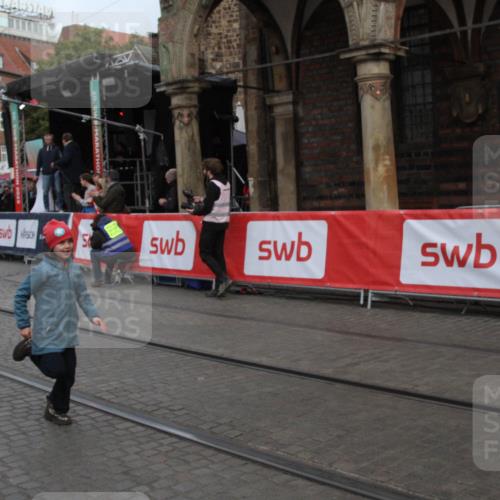 05.10.2025 - 20. swb-Marathon Bremen Yannick Fuchs http://msf.ph/oto/9316535 05.10.2025 10:44:22 Ziel 10816, 11659 meine-sportfotos.de