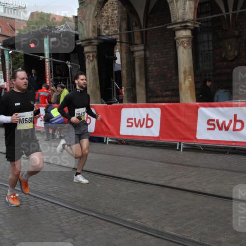 05.10.2025 - 20. swb-Marathon Bremen Yannick Fuchs http://msf.ph/oto/9316549 05.10.2025 10:45:03 Ziel 9202, 9590, 9678, 10568, 10633, 10851, 11362 meine-sportfotos.de