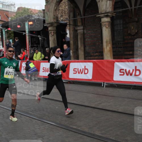05.10.2025 - 20. swb-Marathon Bremen Yannick Fuchs http://msf.ph/oto/9316598 05.10.2025 10:46:39 Ziel 9009, 9207, 10268, 11268 meine-sportfotos.de