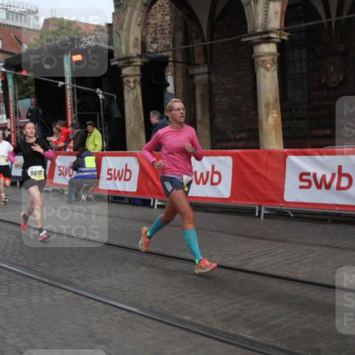 05.10.2025 - 20. swb-Marathon Bremen Yannick Fuchs http://msf.ph/oto/9316667 05.10.2025 10:48:28 Ziel 8787, 9223, 9298, 9404, 9665, 9704, 9810, 9958, 10109, 10131, 10211 meine-sportfotos.de
