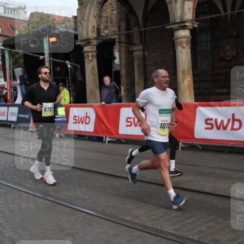 05.10.2025 - 20. swb-Marathon Bremen Yannick Fuchs http://msf.ph/oto/9316672 05.10.2025 10:48:31 Ziel 8787, 9298, 9665, 9958, 10109, 10131, 10177, 10211, 10685, 11005, 11357, 11505 meine-sportfotos.de
