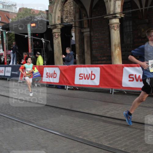 05.10.2025 - 20. swb-Marathon Bremen Yannick Fuchs http://msf.ph/oto/9316700 05.10.2025 10:49:07 Ziel 9014, 9216, 9317, 10449, 10733 meine-sportfotos.de