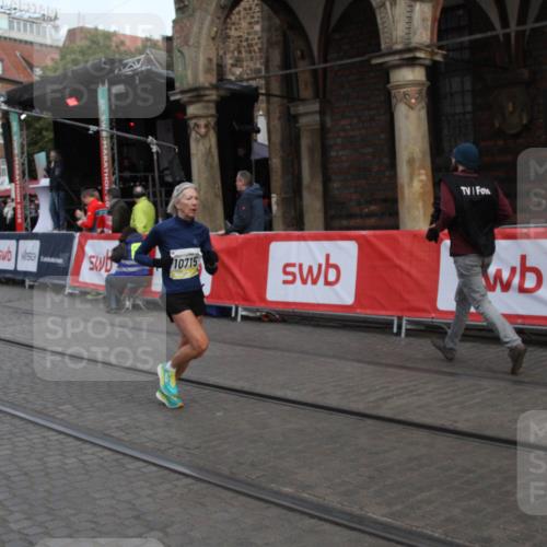 05.10.2025 - 20. swb-Marathon Bremen Yannick Fuchs http://msf.ph/oto/9316713 05.10.2025 10:49:24 Ziel 9206, 9708, 10715, 10735, 11598 meine-sportfotos.de