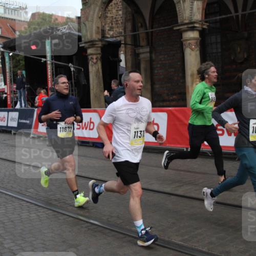 05.10.2025 - 20. swb-Marathon Bremen Yannick Fuchs http://msf.ph/oto/9316719 05.10.2025 10:49:30 Ziel 9233, 9435, 9555, 10118, 10381, 10519, 10673, 11319, 11487, 11672 meine-sportfotos.de