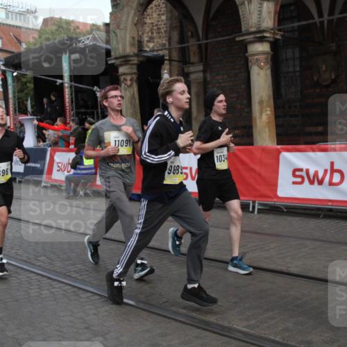 05.10.2025 - 20. swb-Marathon Bremen Yannick Fuchs http://msf.ph/oto/9316739 05.10.2025 10:49:57 Ziel 9369, 9696, 9761, 9889, 10159, 10346, 11091, 11642, 11749 meine-sportfotos.de