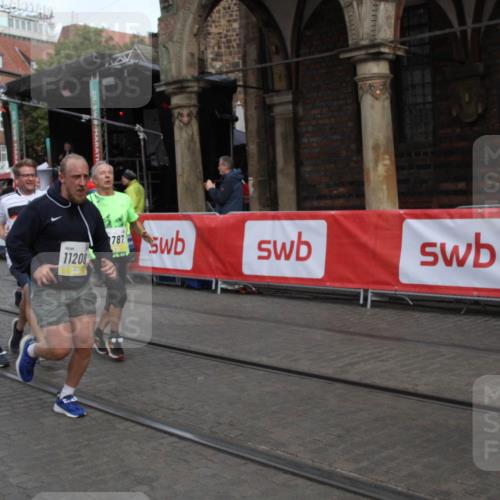 05.10.2025 - 20. swb-Marathon Bremen Yannick Fuchs http://msf.ph/oto/9316750 05.10.2025 10:50:11 Ziel 9485, 9645, 9787, 10246, 11104, 11208, 11288, 11295, 11621 meine-sportfotos.de