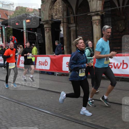 05.10.2025 - 20. swb-Marathon Bremen Yannick Fuchs http://msf.ph/oto/9316791 05.10.2025 10:50:54 Ziel 7733, 9251, 9277, 9715, 9888, 9966, 9975, 10224, 10689, 11220 meine-sportfotos.de