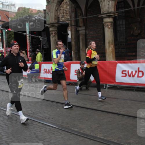 05.10.2025 - 20. swb-Marathon Bremen Yannick Fuchs http://msf.ph/oto/9316793 05.10.2025 10:50:56 Ziel 7733, 9399, 9715, 9966, 9975, 10029, 10224, 10227, 10689, 11220, 11311 meine-sportfotos.de