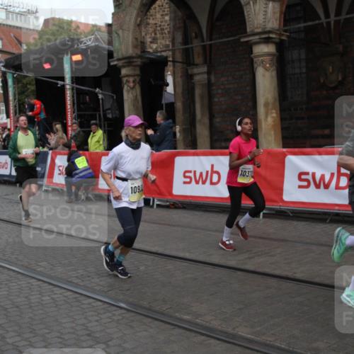 05.10.2025 - 20. swb-Marathon Bremen Yannick Fuchs http://msf.ph/oto/9316805 05.10.2025 10:51:07 Ziel 9256, 9287, 9416, 9425, 9663, 9894, 10206, 10226, 10378, 10669, 10743, 10932, 11279, 11391, 11573 meine-sportfotos.de